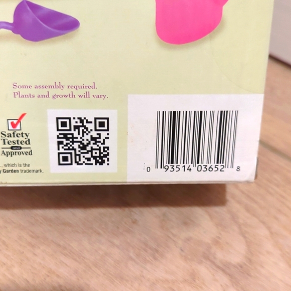 Fairy Garden Tree Hollow Playset - Purple and Pink - Picture 10 of 10